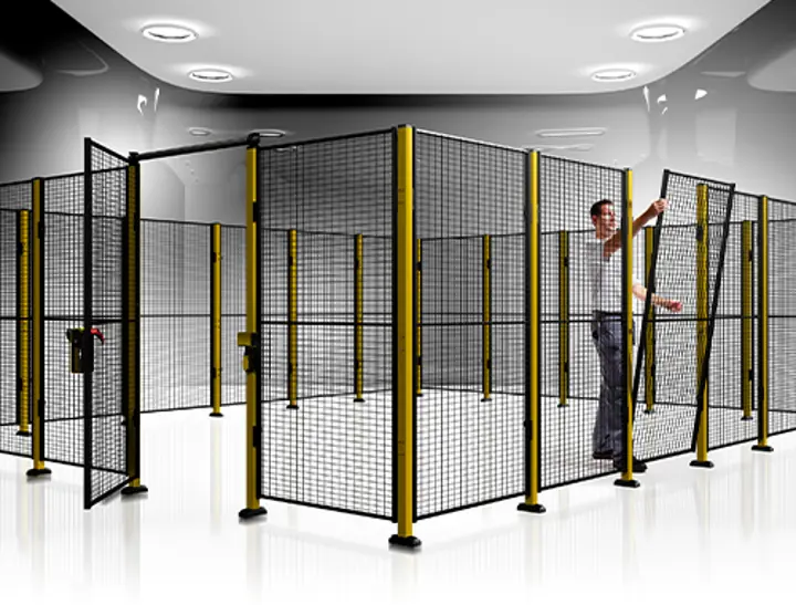 Under which conditions may mesh panels be removed from safety fences? Under which conditions may mesh panels be removed from safety fences?